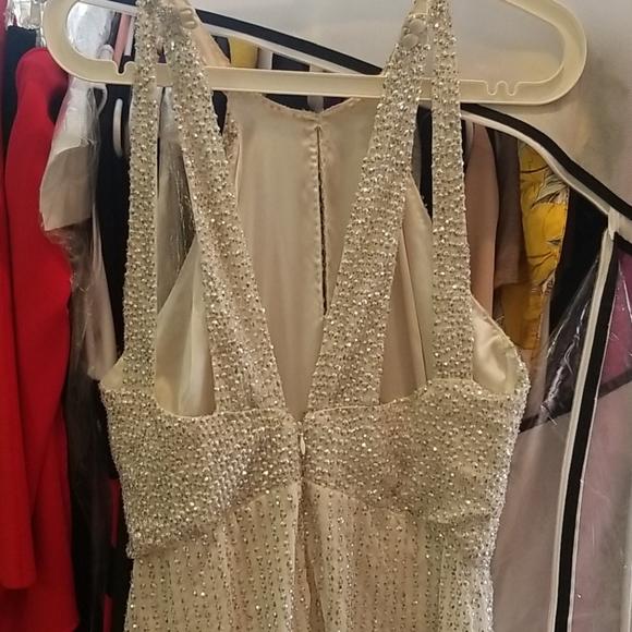 Dress - Picture 3 of 3